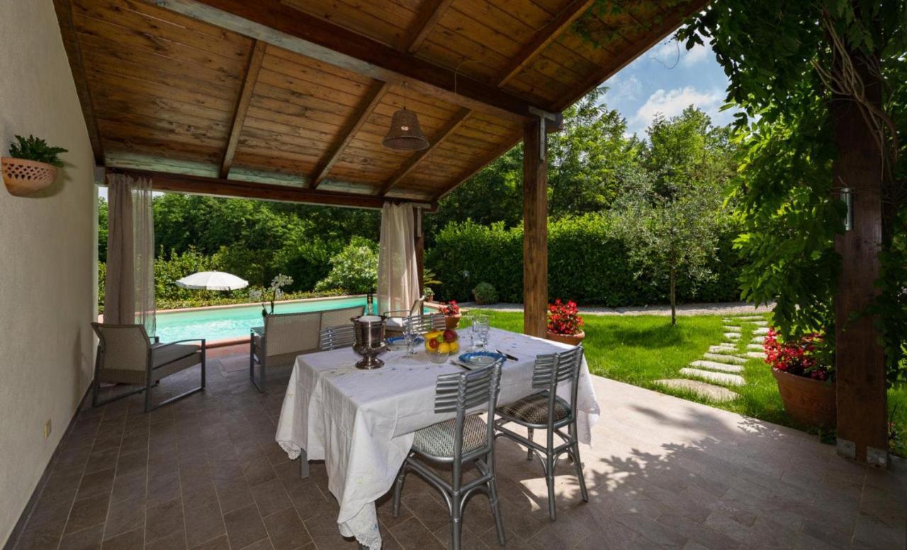 villa con piscina esclusiva nel verde Lucca Esterno foto